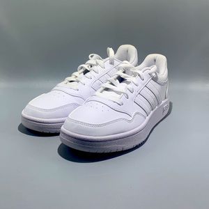 WMNS Adidas Hoops 3.0 size 7.5